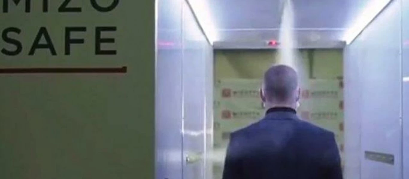 Ρωσία: Περνάνε από ειδικό τούνελ απολύμανσης όσοι θέλουν να επισκεφτούν τον Β. Πούτιν (βίντεο)